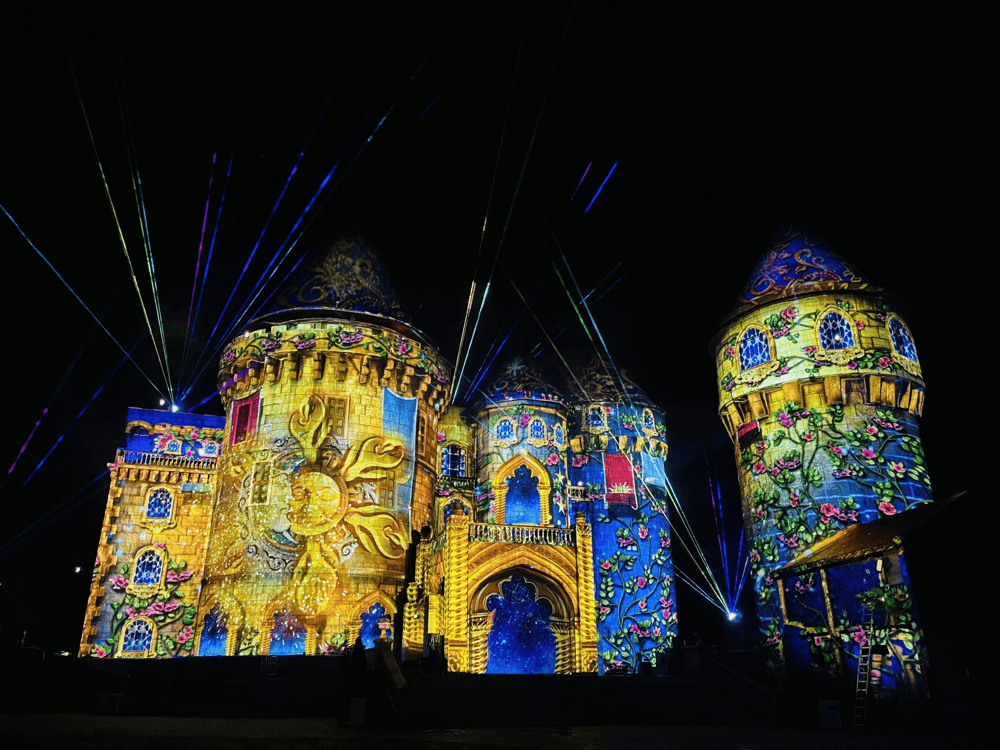 The awe-inspiring 3D mapping display at Lunar Castle (Source: Sun World Ba Na Hills)